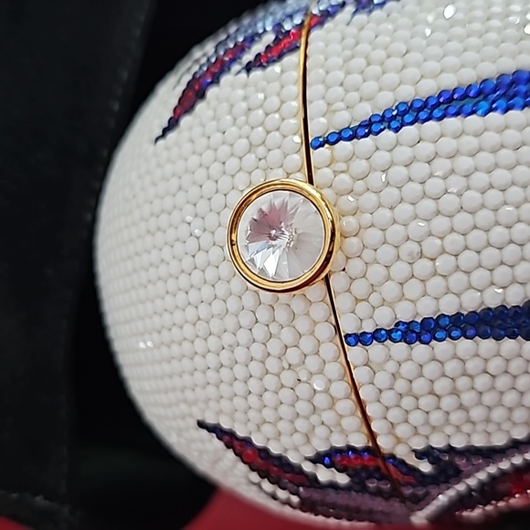 Tennessee Titans jeweled helmet purse - Picture 6 of 8